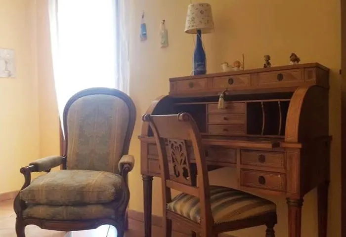 Lazzarini Rosella Nyaraló *