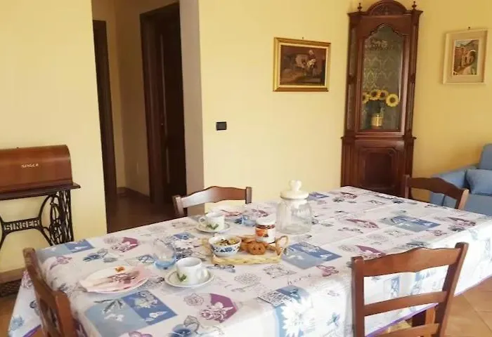 Nyaraló Lazzarini Rosella