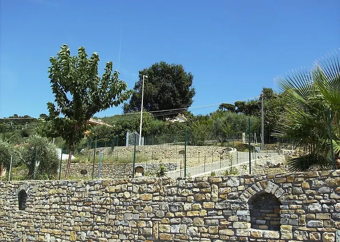 Lazzarini Rosella Nyaraló