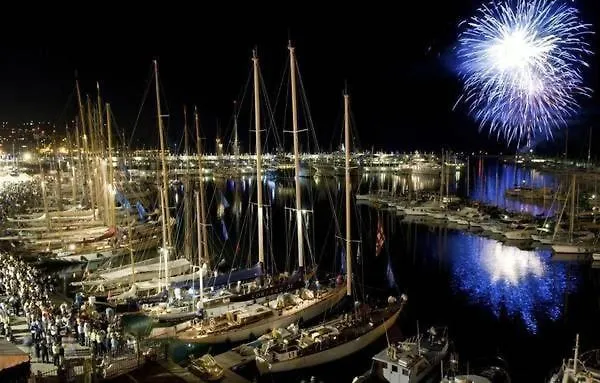 Lazzarini Rosella 度假居 *